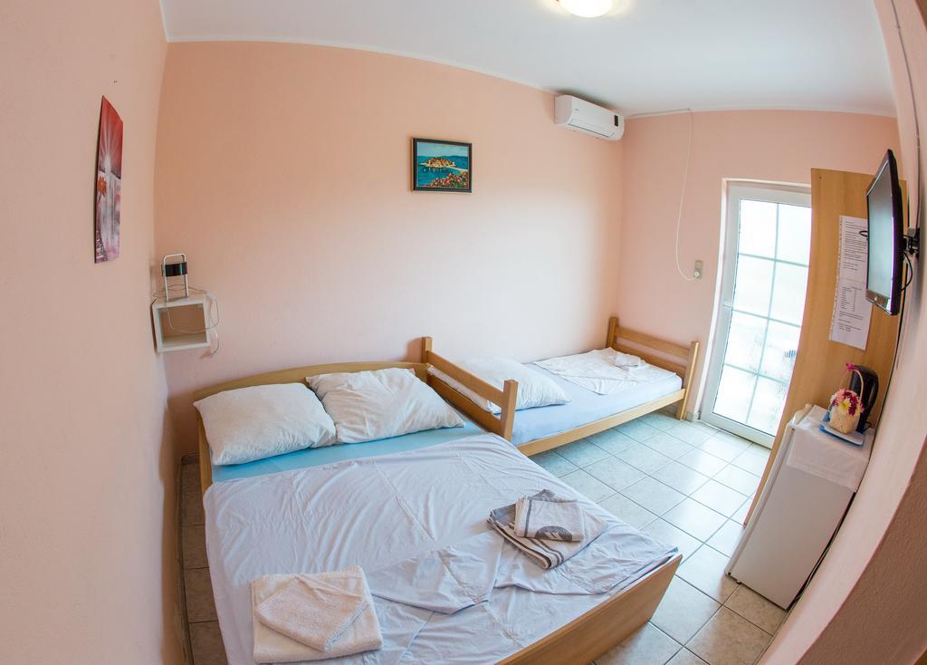Guest House Almond Bečići Exterior foto